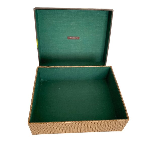 Victoria's Secret Floral Decorative Padded Storage Box 7.75 x 9.75 Inches - Picture 4 of 11